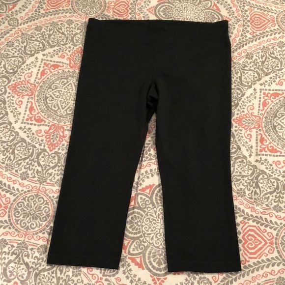 Under Armour Pants - Under Armour workout capris
